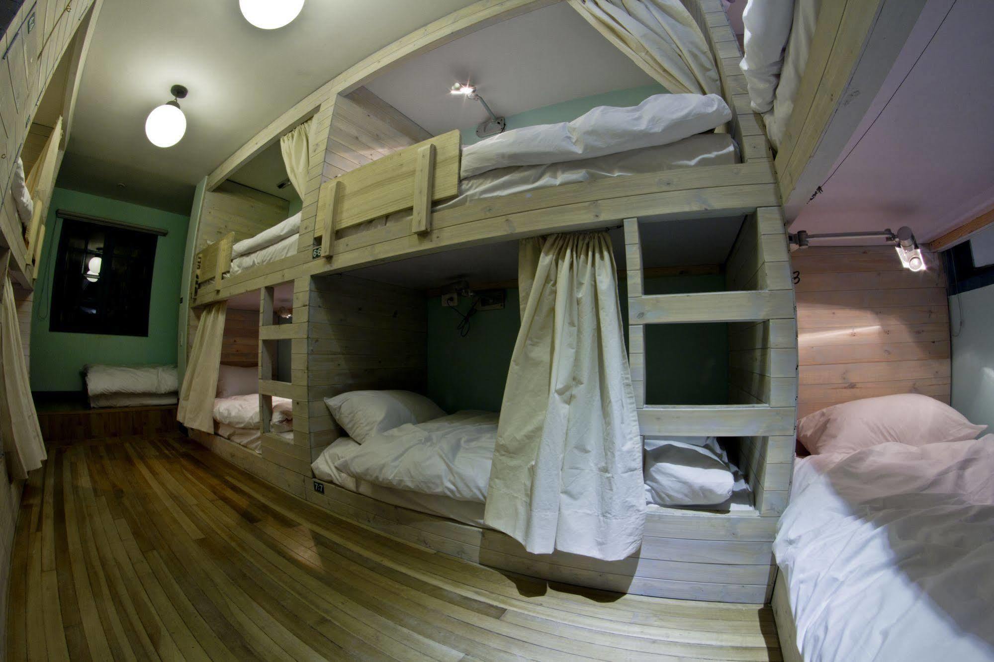 12:12 Hostels Богота Екстериор снимка