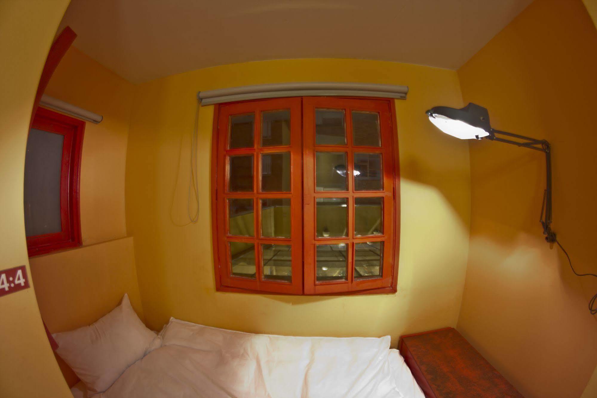 12:12 Hostels Богота Екстериор снимка